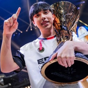 15974010722's avatar